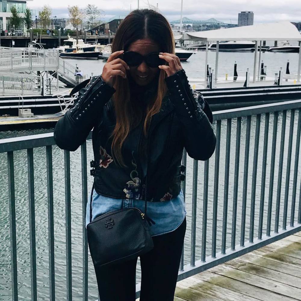 Meet your Posher, Dionne